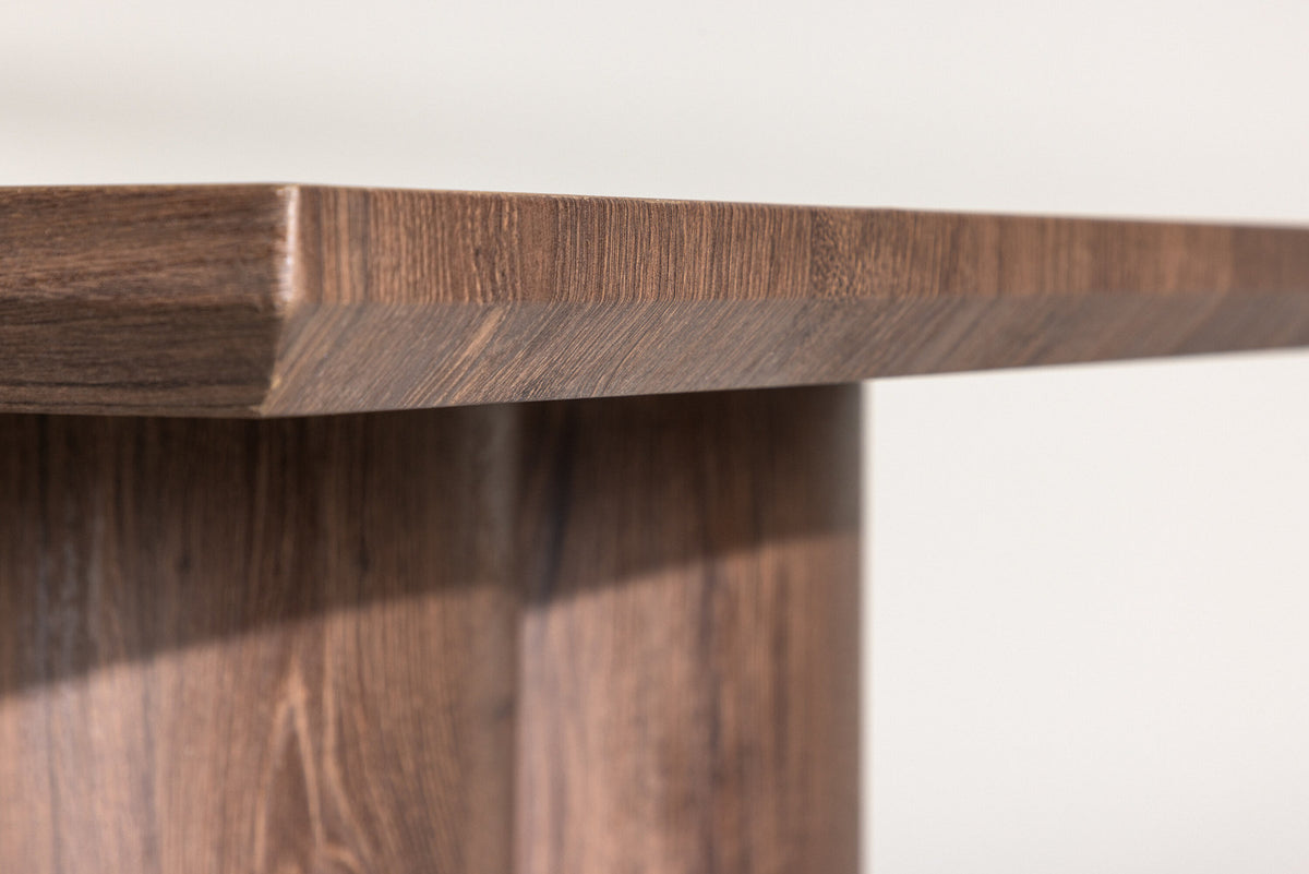 Olivia Esstisch in Mokka präsentiert im Onlineshop von KAQTU Design AG. Esstisch ist von Venture Home