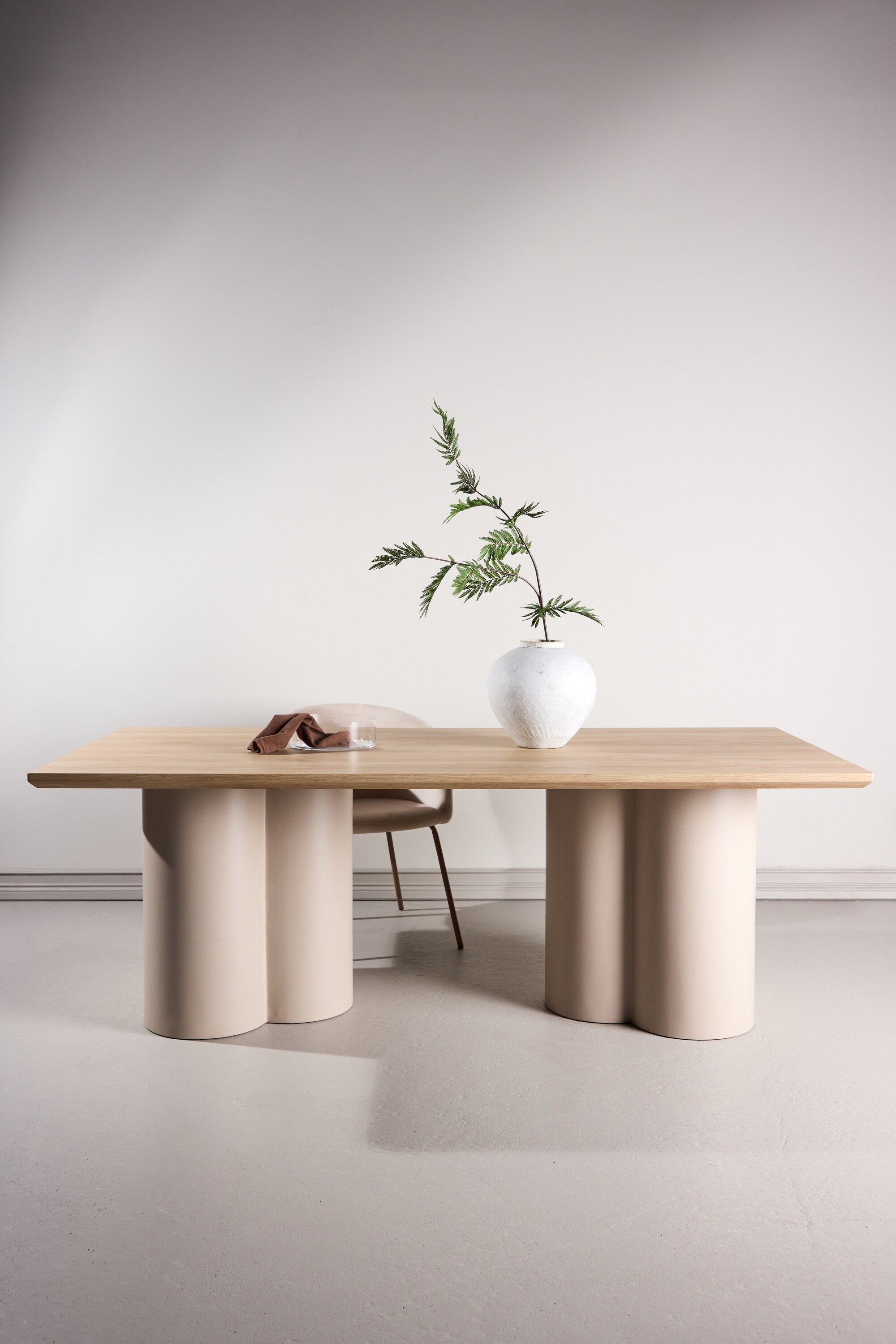 Olivia rechteckiger Esstisch in Tünche präsentiert im Onlineshop von KAQTU Design AG. Gartentisch ist von Venture Home