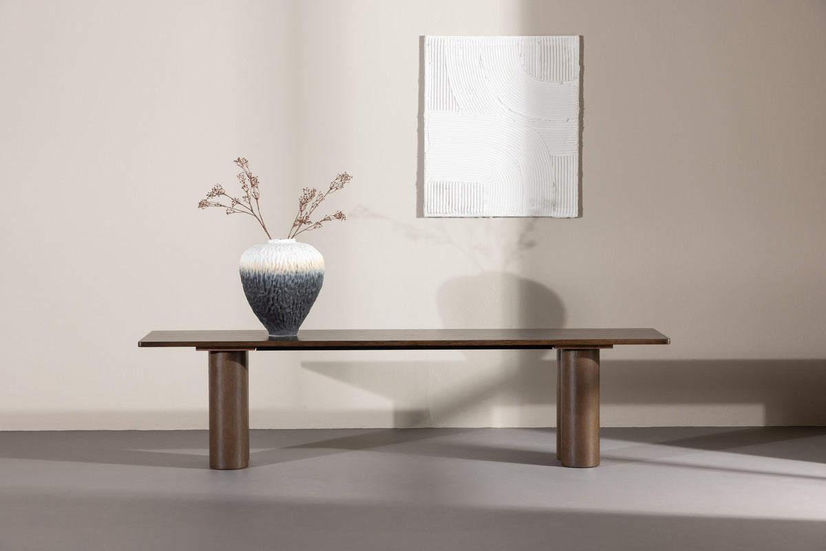 Olivia Bank in Mokka präsentiert im Onlineshop von KAQTU Design AG. Sitzbank ist von Venture Home
