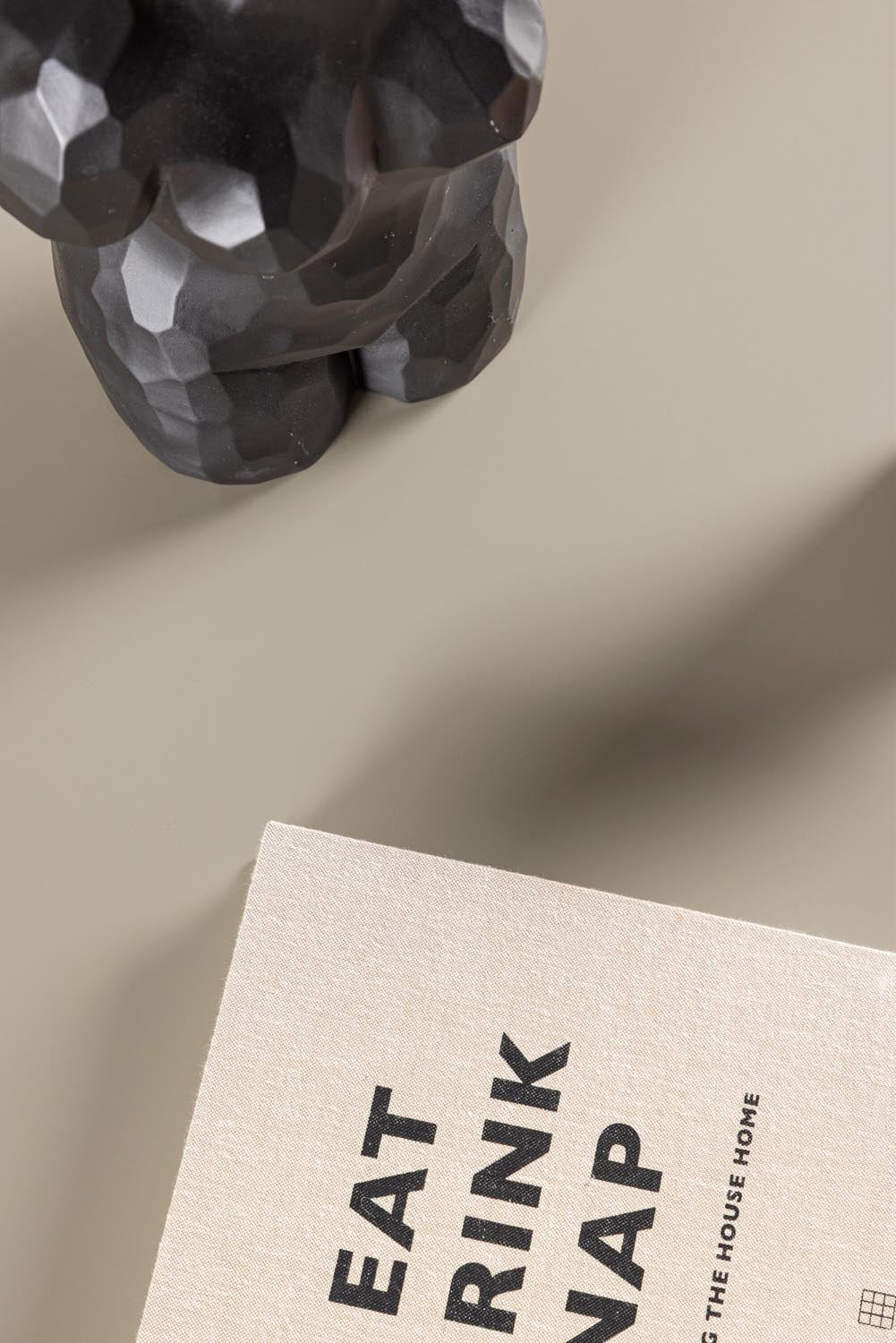 Lenox Sofatisch in Beige präsentiert im Onlineshop von KAQTU Design AG. Beistelltisch ist von Venture Home