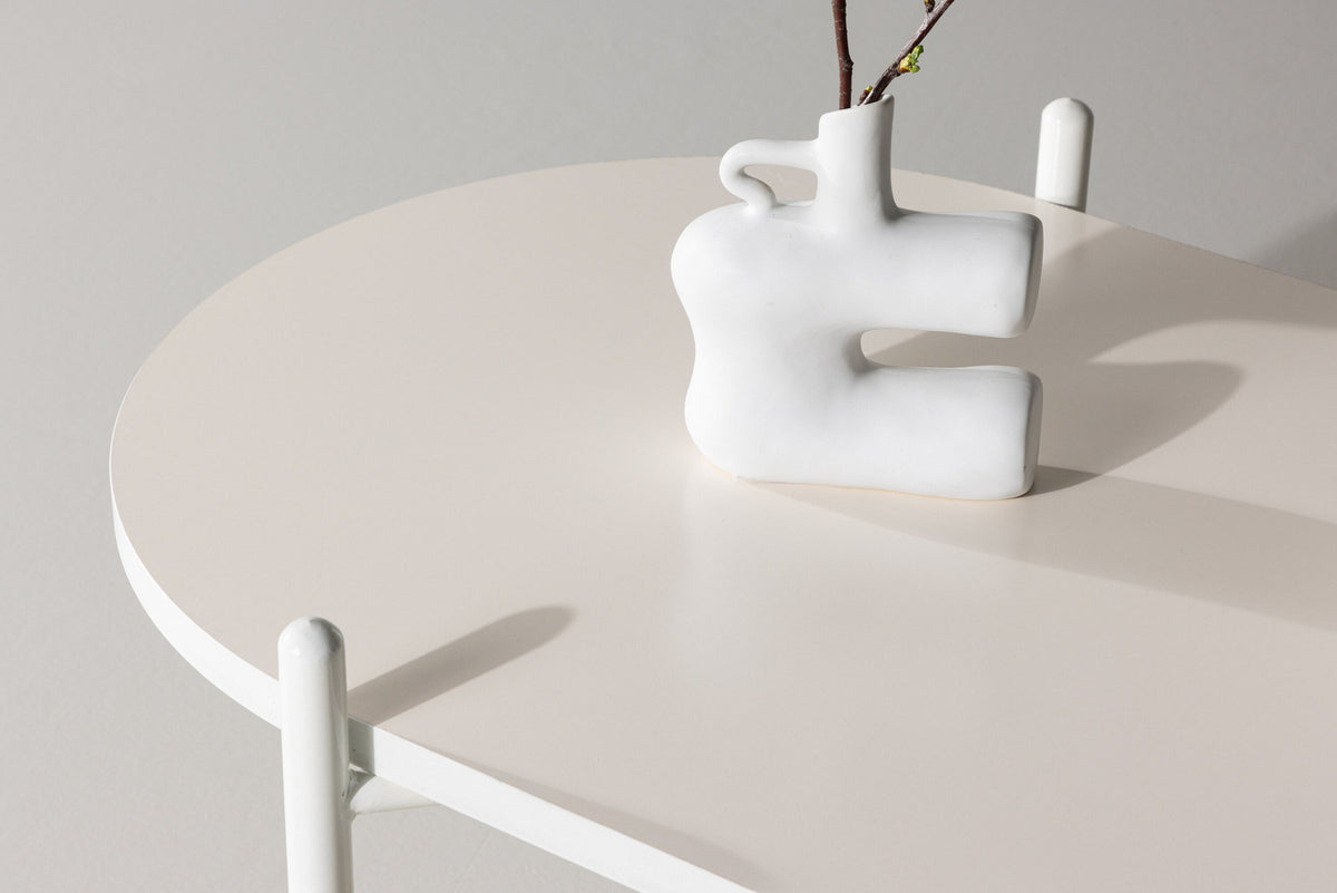 Pueblo Sofatisch in Beige präsentiert im Onlineshop von KAQTU Design AG. Beistelltisch ist von Venture Home