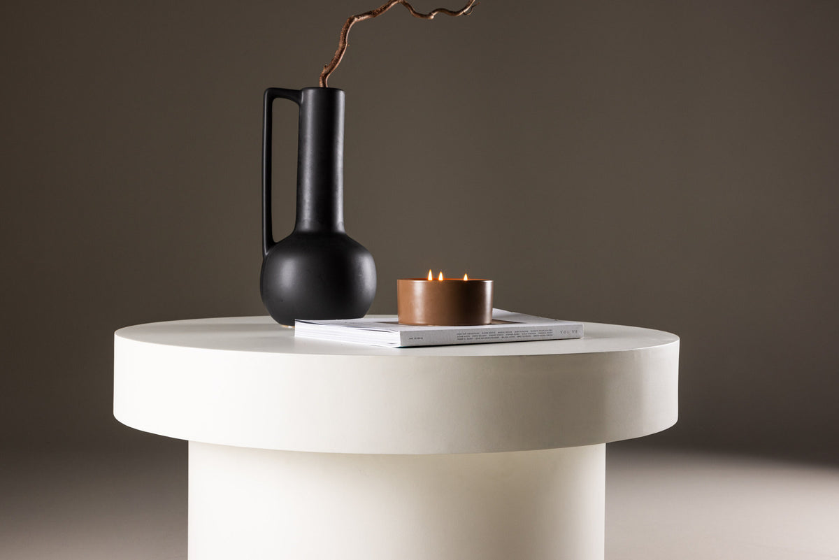 Malung Sofatisch in Weiss präsentiert im Onlineshop von KAQTU Design AG. Beistelltisch ist von Venture Home