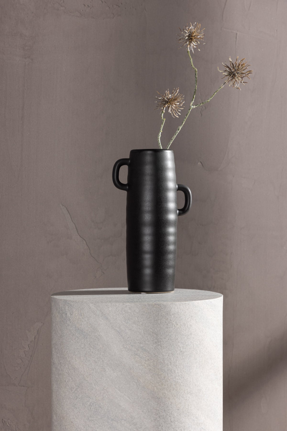 York Sofatisch in Grau präsentiert im Onlineshop von KAQTU Design AG. Beistelltisch ist von Venture Home
