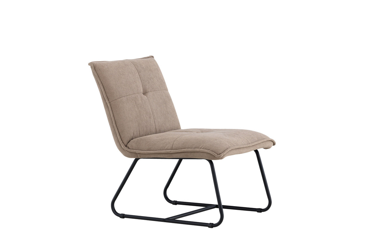 Madison Loungestuhl in Braun präsentiert im Onlineshop von KAQTU Design AG. Sessel ist von Venture Home