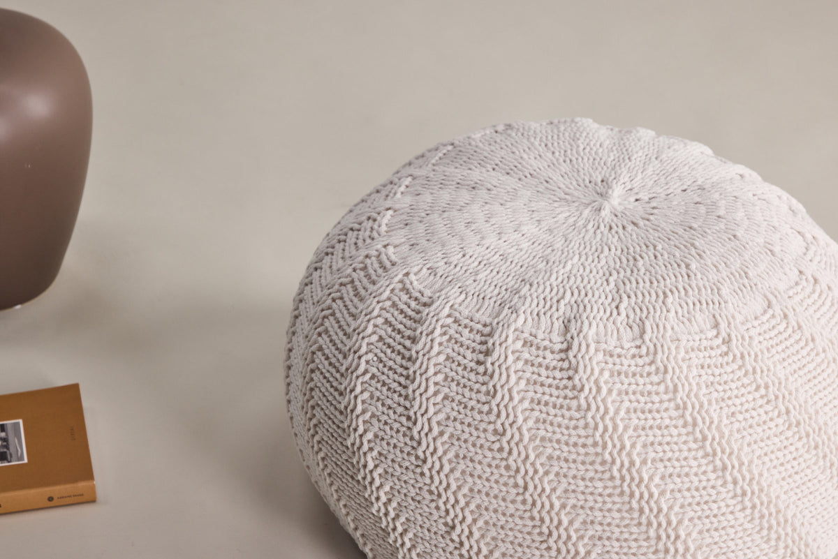 Pouf Ted in Offwhite präsentiert im Onlineshop von KAQTU Design AG. Pouf ist von Venture Home