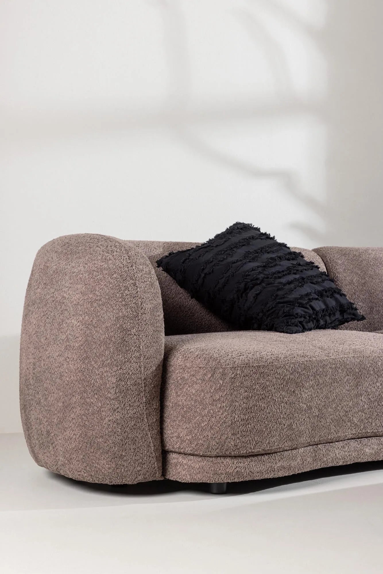 Cielo 3-Sitzer: Modernes Design trifft auf ultimativen Komfort.