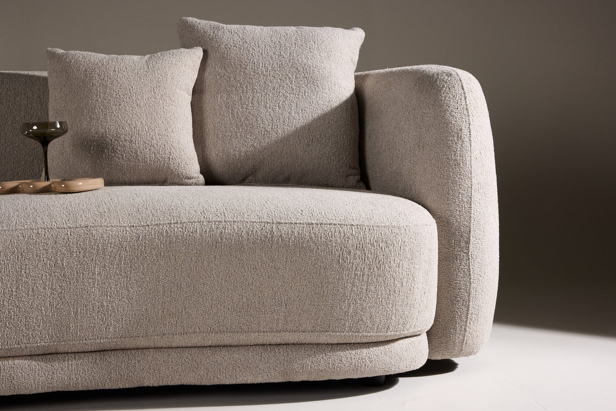 Cielo 3-Sitzer Sofa in Beige präsentiert im Onlineshop von KAQTU Design AG. 3er Sofa ist von Venture Home