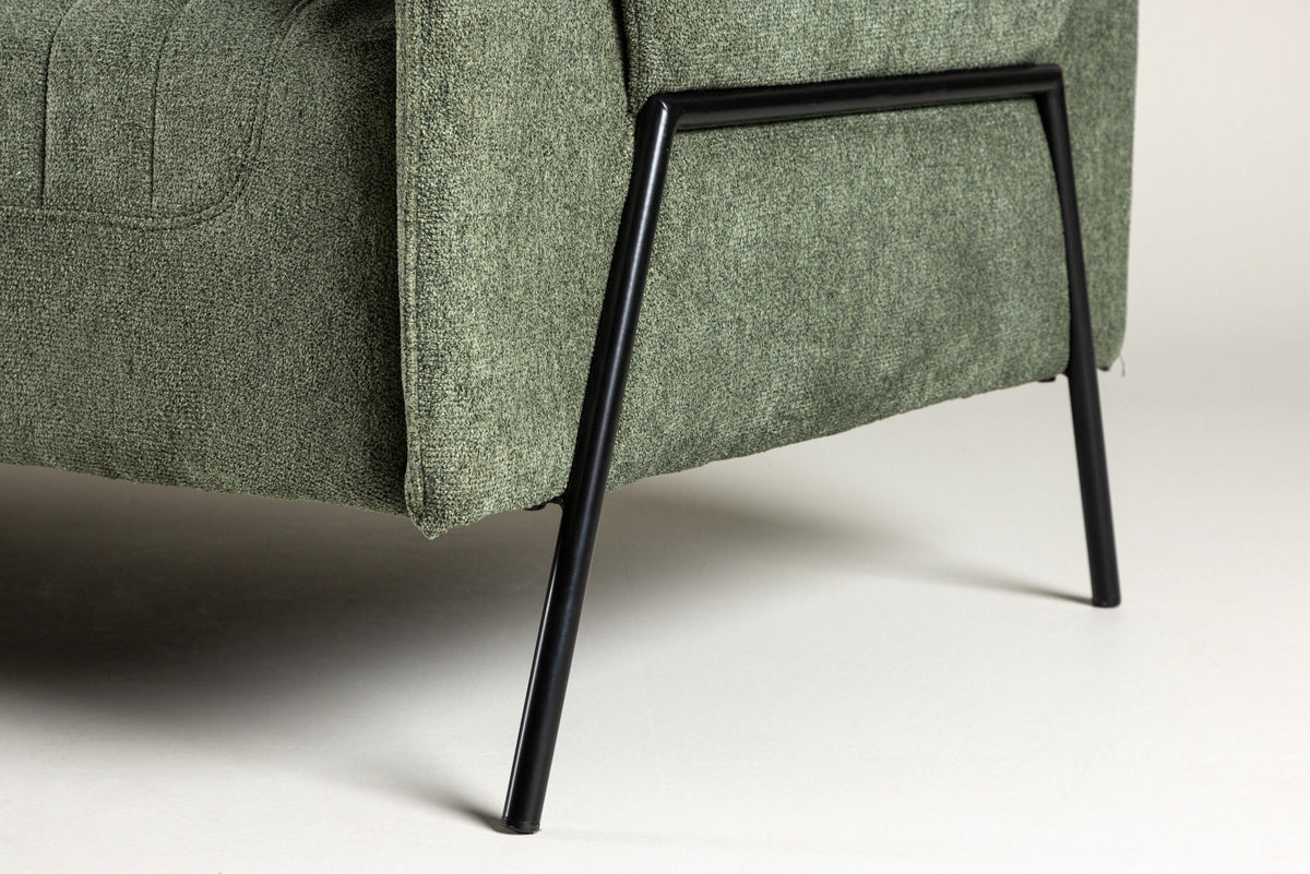 Indigo 2-Seat Sofa in Schwarz Grün präsentiert im Onlineshop von KAQTU Design AG. 2er Sofa ist von Venture Home