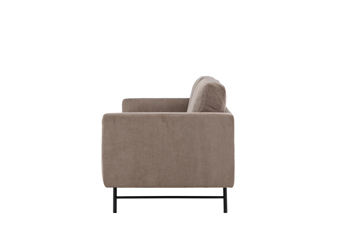 Sky 3-Seat Sofa in Braun präsentiert im Onlineshop von KAQTU Design AG. 3er Sofa ist von Venture Home
