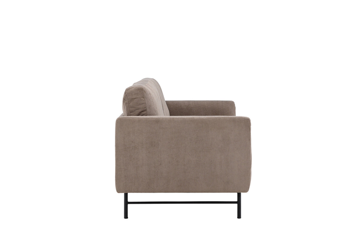 Sky 3-Seat Sofa in Braun präsentiert im Onlineshop von KAQTU Design AG. 3er Sofa ist von Venture Home