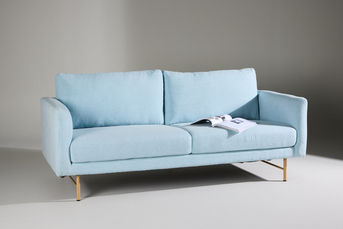 Sky 3-Sitzer Sofa in Blue präsentiert im Onlineshop von KAQTU Design AG. 3er Sofa ist von Venture Home