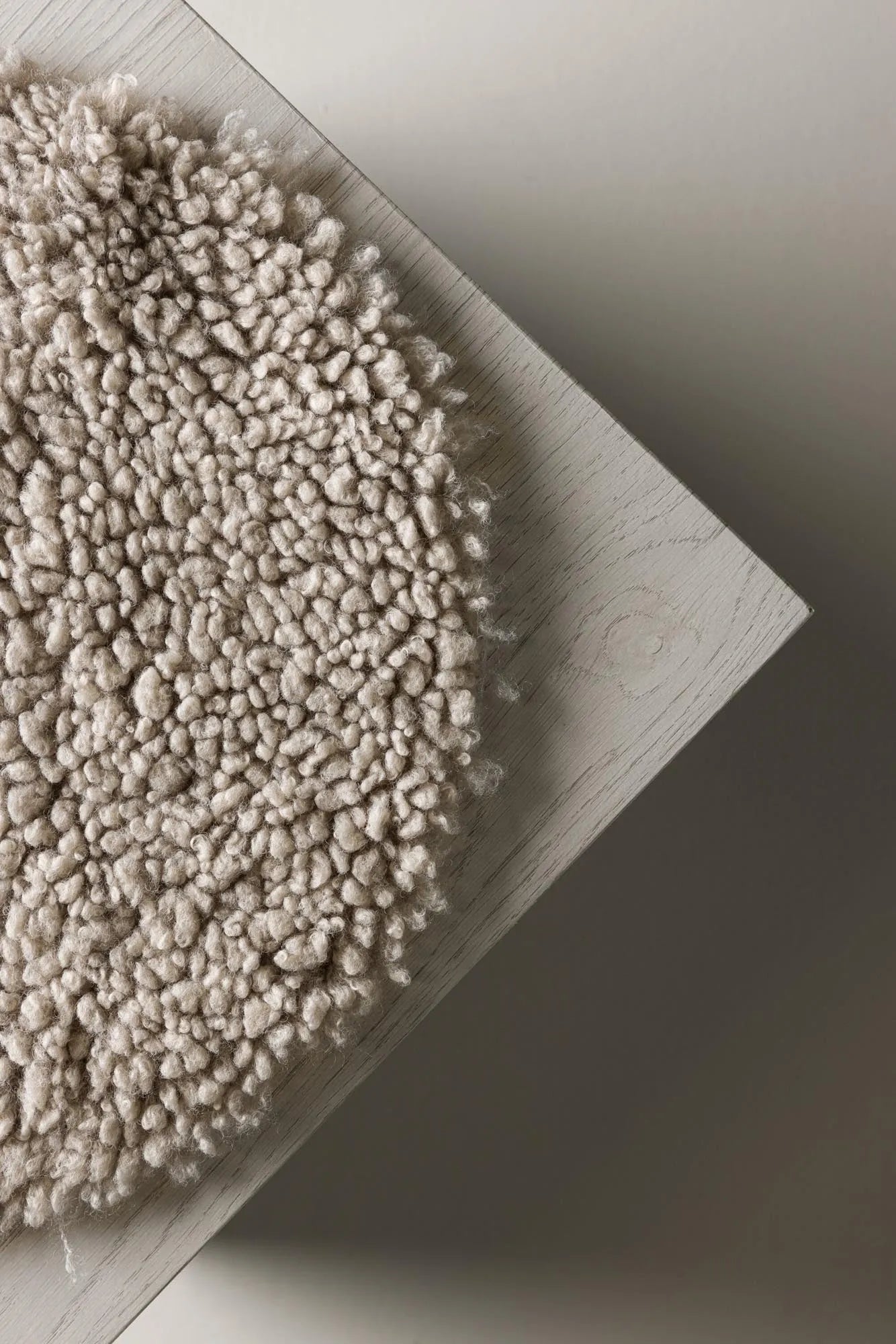 Katy Cushion Stuhl: Stilvoller Komfort für Ihr modernes Zuhause.