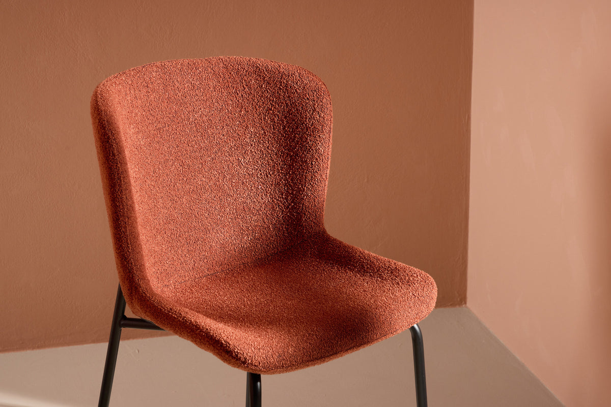 Modesto Esszimmerstuhl in Rot präsentiert im Onlineshop von KAQTU Design AG. Stuhl ist von Venture Home