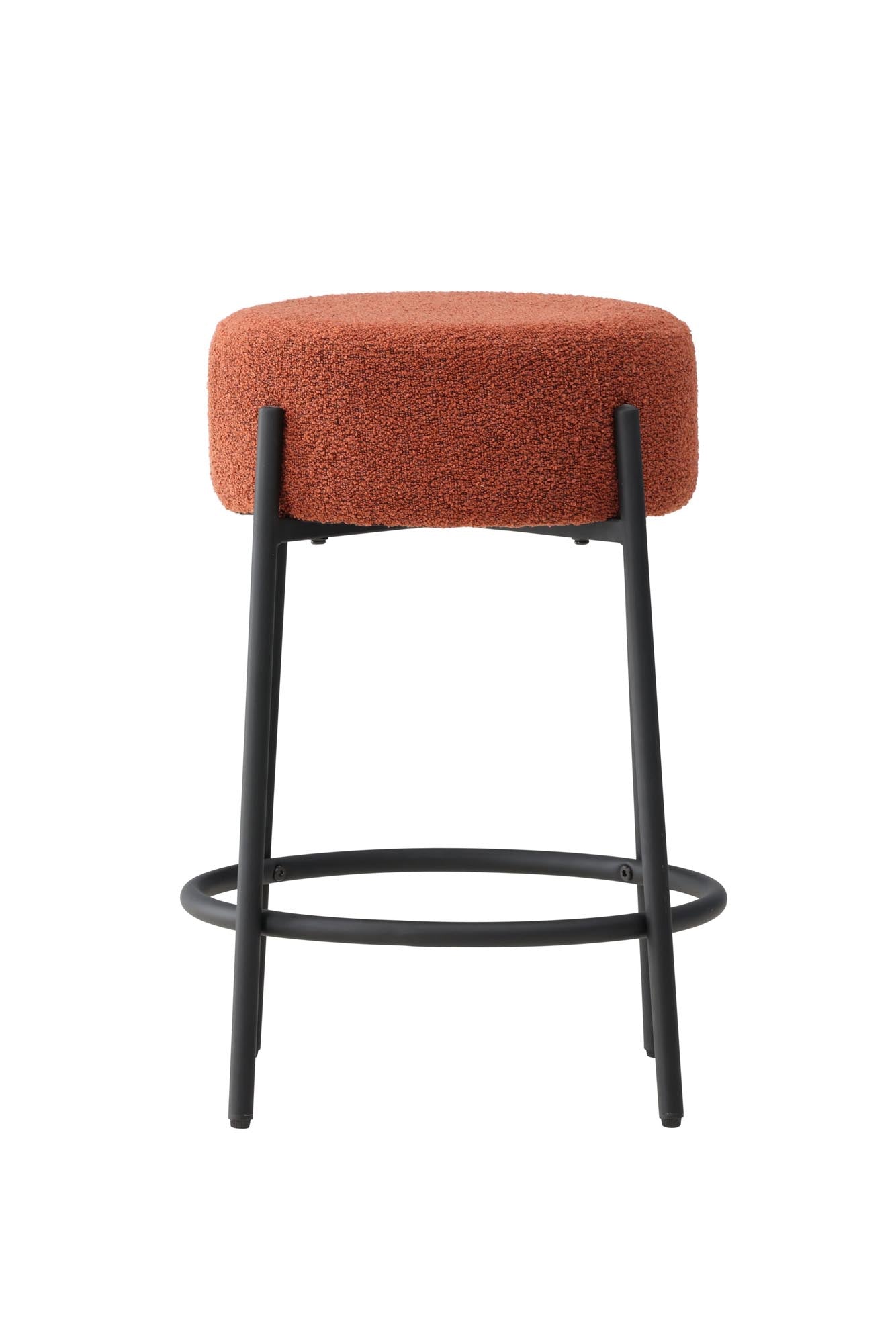 Entdecken Sie den Tucson Barstuhl von Venture Home: Eleganz trifft auf Komfort mit FSC®-zertifiziertem Holz und modernem Bouclé-Stoff.