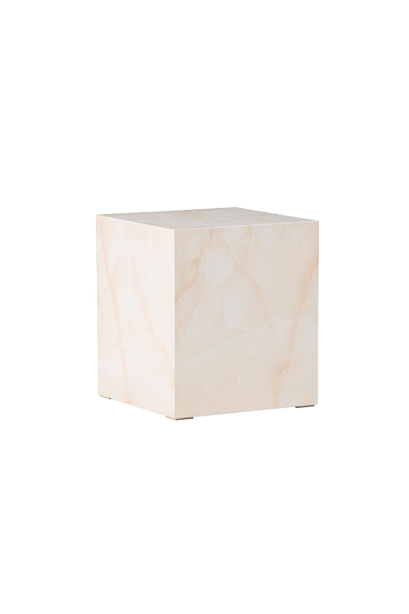 York Sofatisch in Gelb präsentiert im Onlineshop von KAQTU Design AG. Beistelltisch ist von Venture Home