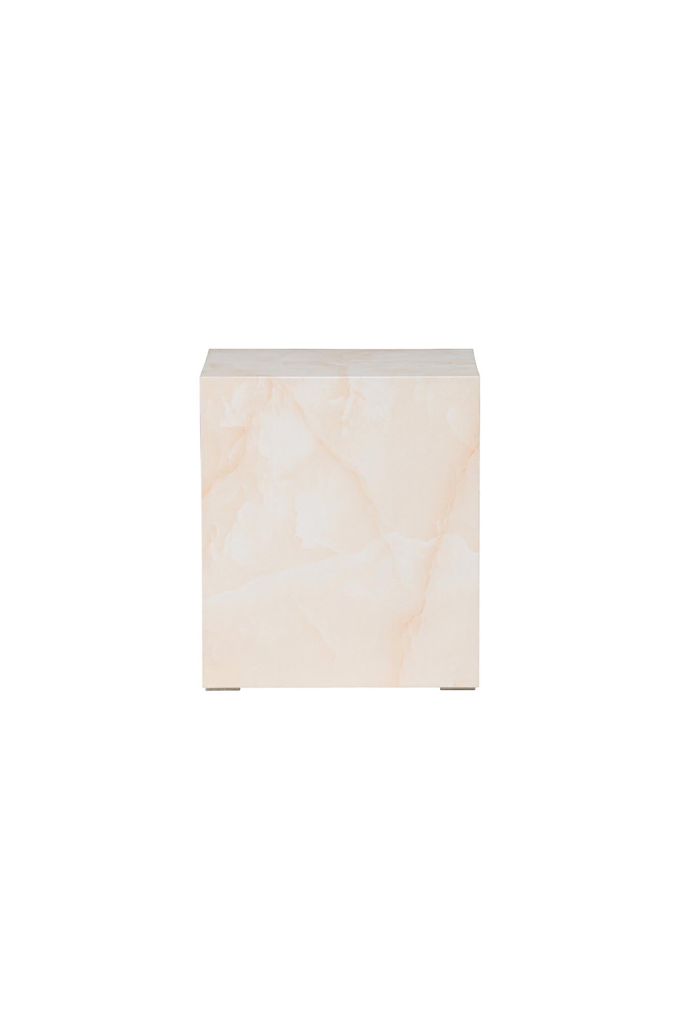York Sofatisch in Gelb präsentiert im Onlineshop von KAQTU Design AG. Beistelltisch ist von Venture Home