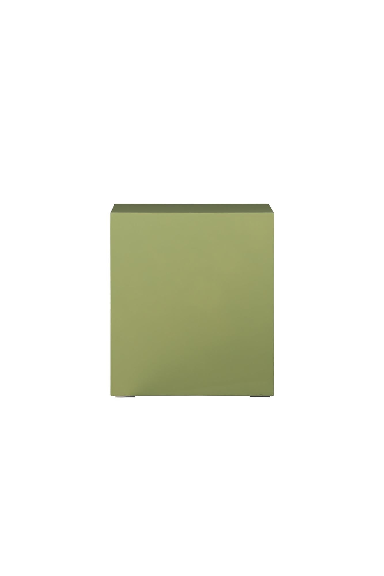 York Sofatisch in Hellgrün präsentiert im Onlineshop von KAQTU Design AG. Beistelltisch ist von Venture Home