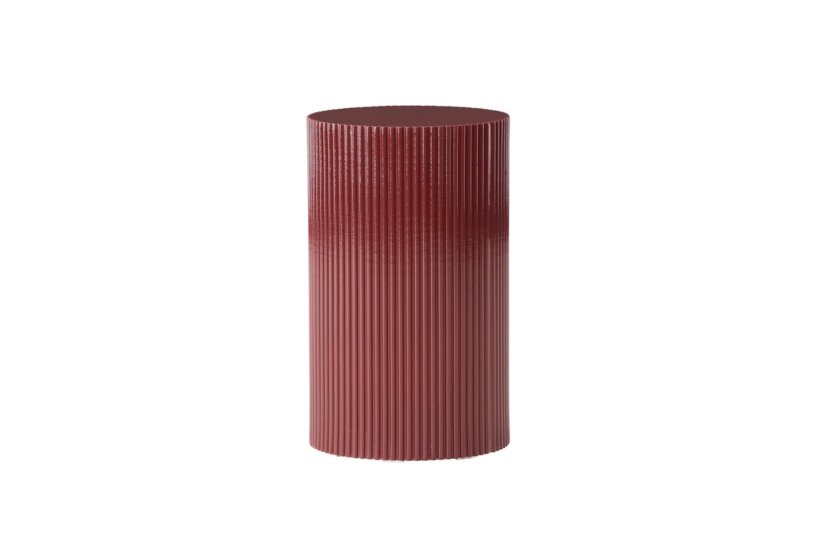 Lenox Beistelltisch in Burgund präsentiert im Onlineshop von KAQTU Design AG. Beistelltisch ist von Venture Home
