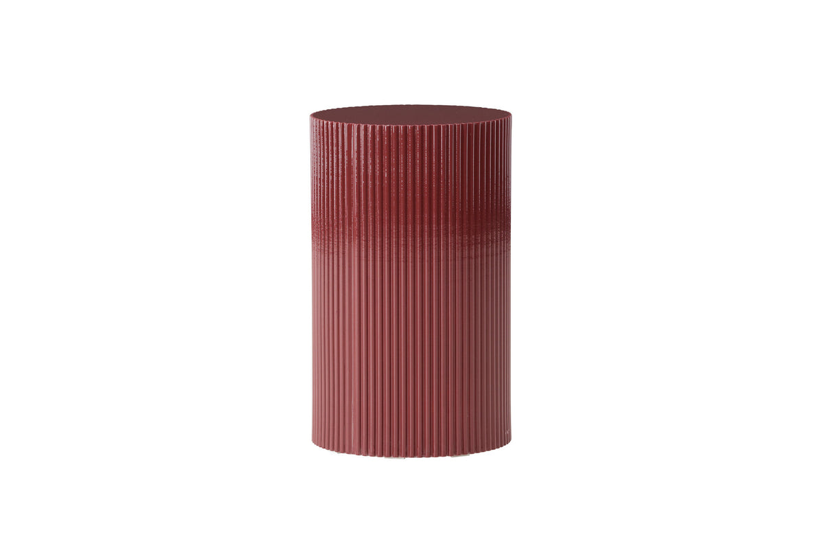 Lenox Beistelltisch in Burgund präsentiert im Onlineshop von KAQTU Design AG. Beistelltisch ist von Venture Home