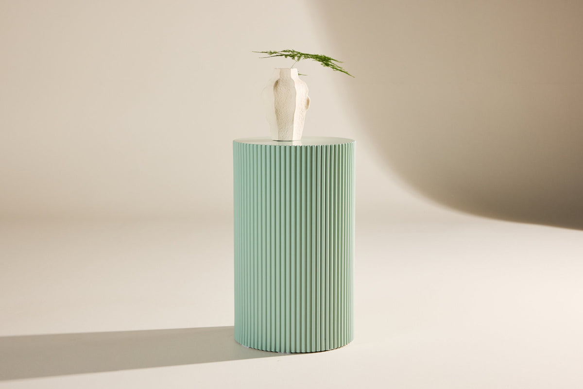 Lenox Beistelltisch in Hellgrün präsentiert im Onlineshop von KAQTU Design AG. Beistelltisch ist von Venture Home