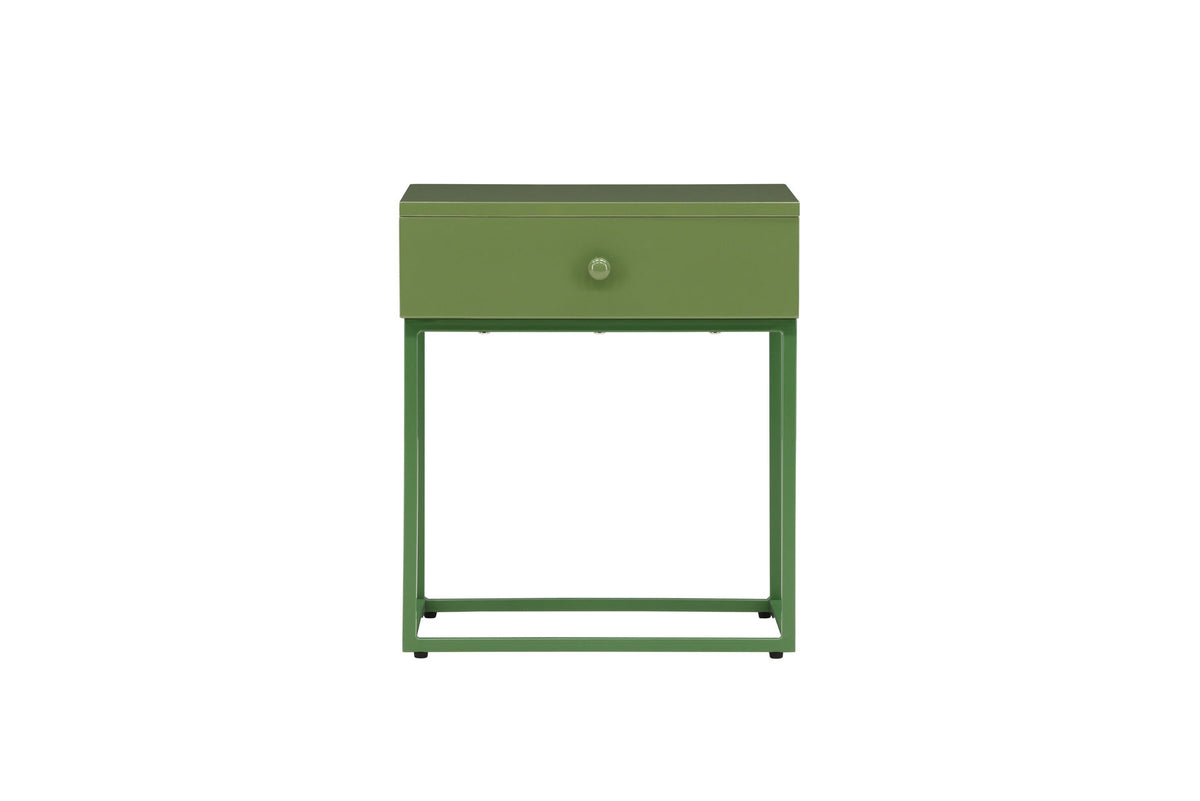 Bakal Nachttisch in Grün präsentiert im Onlineshop von KAQTU Design AG. Beistelltisch ist von Venture Home