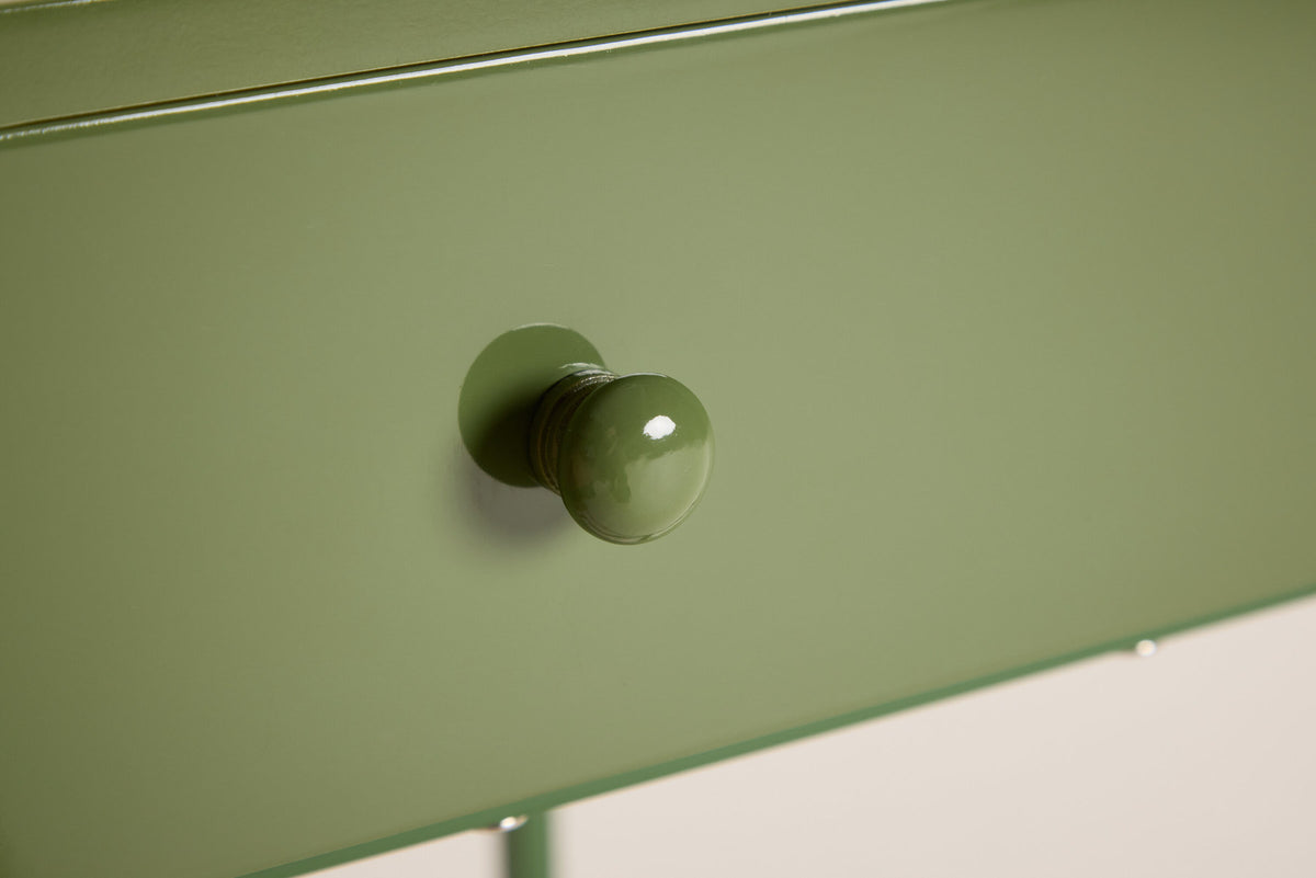Bakal Nachttisch in Grün präsentiert im Onlineshop von KAQTU Design AG. Beistelltisch ist von Venture Home