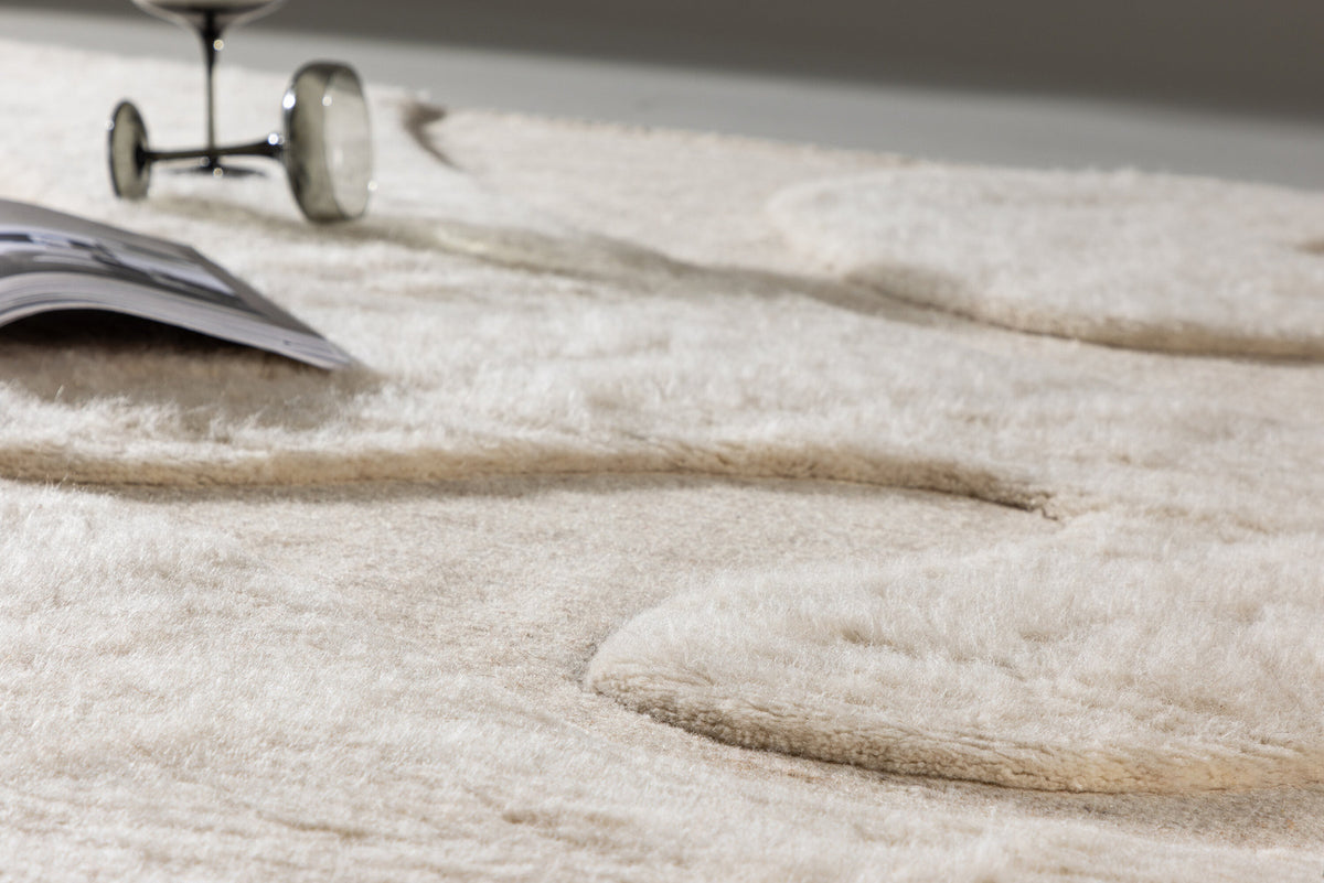 Boone Teppich in Beige präsentiert im Onlineshop von KAQTU Design AG. Teppich ist von Venture Home