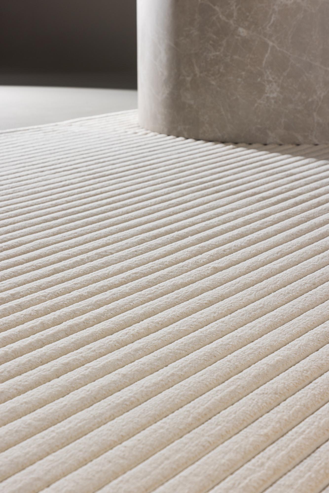 Miller Teppich von Venture Home: Zeitlose Schönheit für Ihr Interieur.