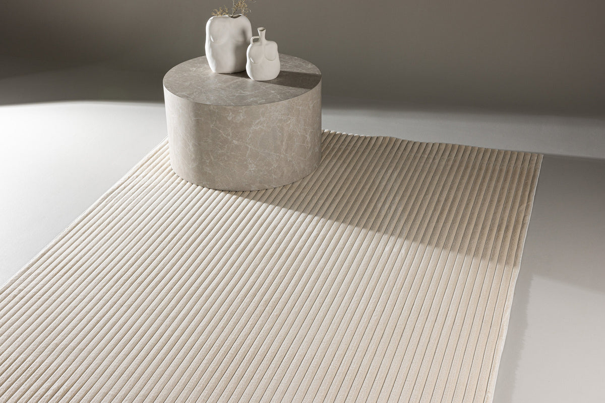 Miller Teppich in Cremefarben präsentiert im Onlineshop von KAQTU Design AG. Teppich ist von Venture Home