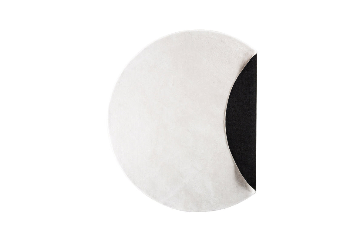Nixie Teppich in Weiss präsentiert im Onlineshop von KAQTU Design AG. Teppich ist von Venture Home
