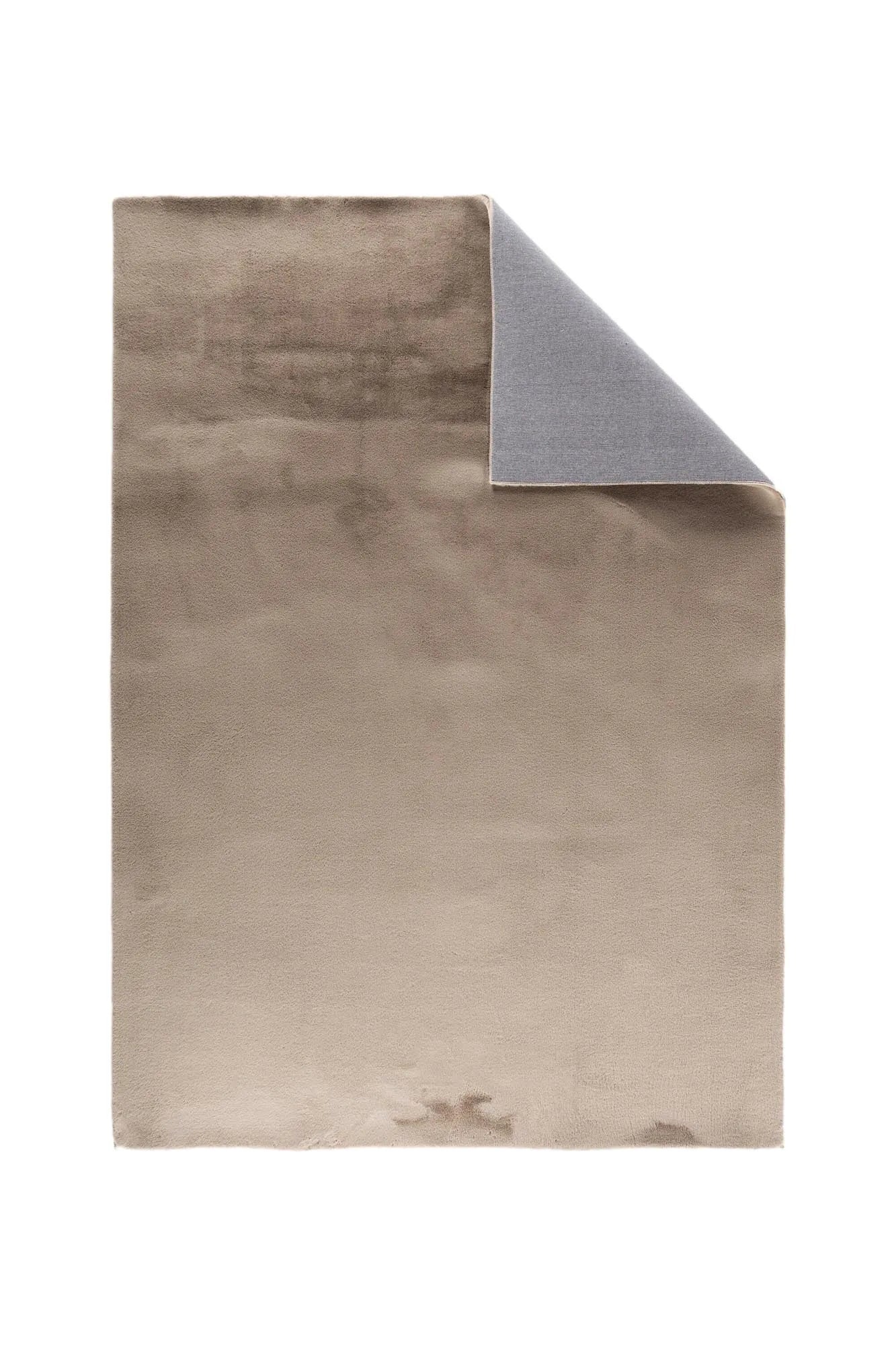 Leni Teppich: Modernes Design trifft auf erstklassige Handwerkskunst.
