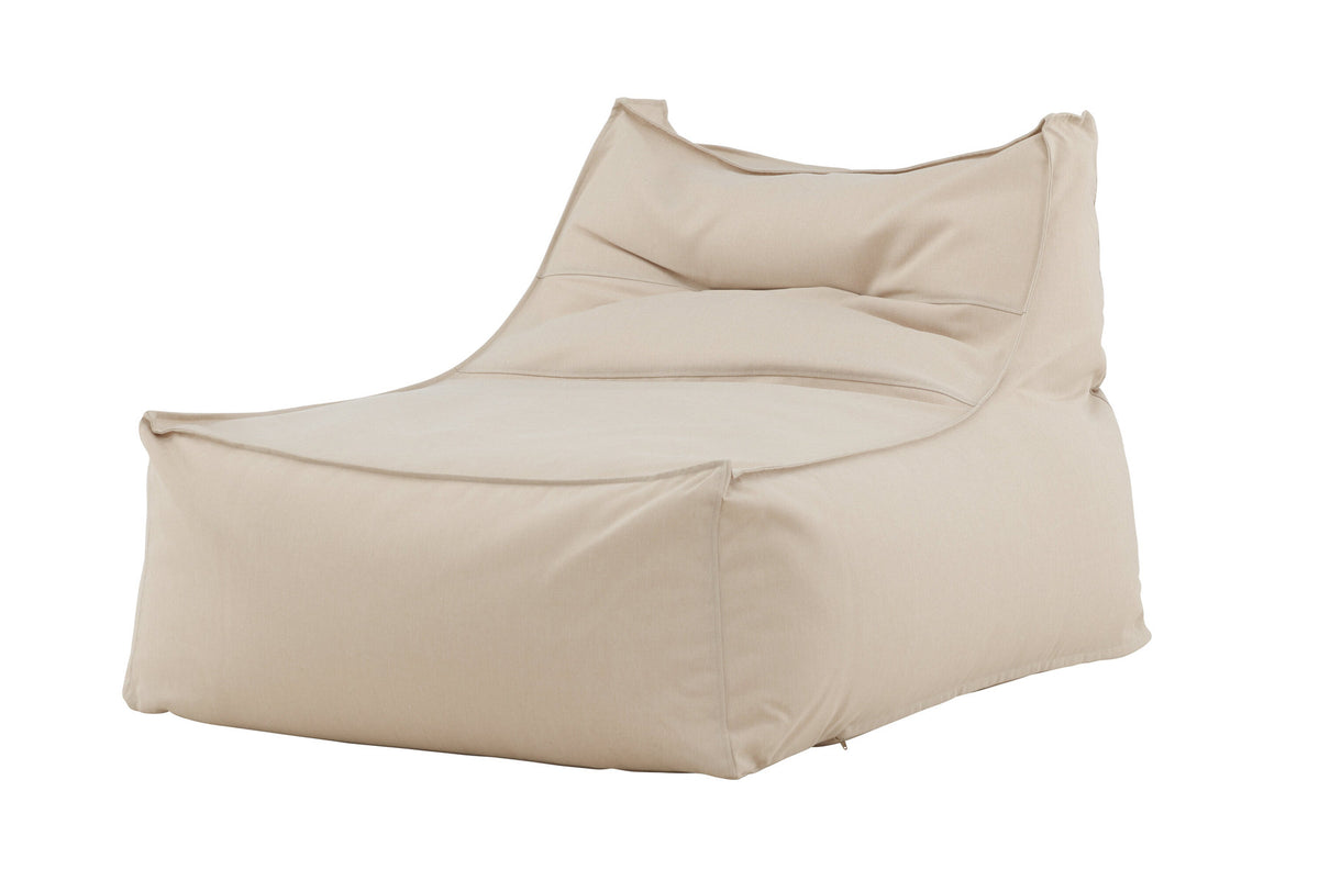 Redang Lounge Stuhl in Beige präsentiert im Onlineshop von KAQTU Design AG. Outdoor-Sessel ist von Venture Home
