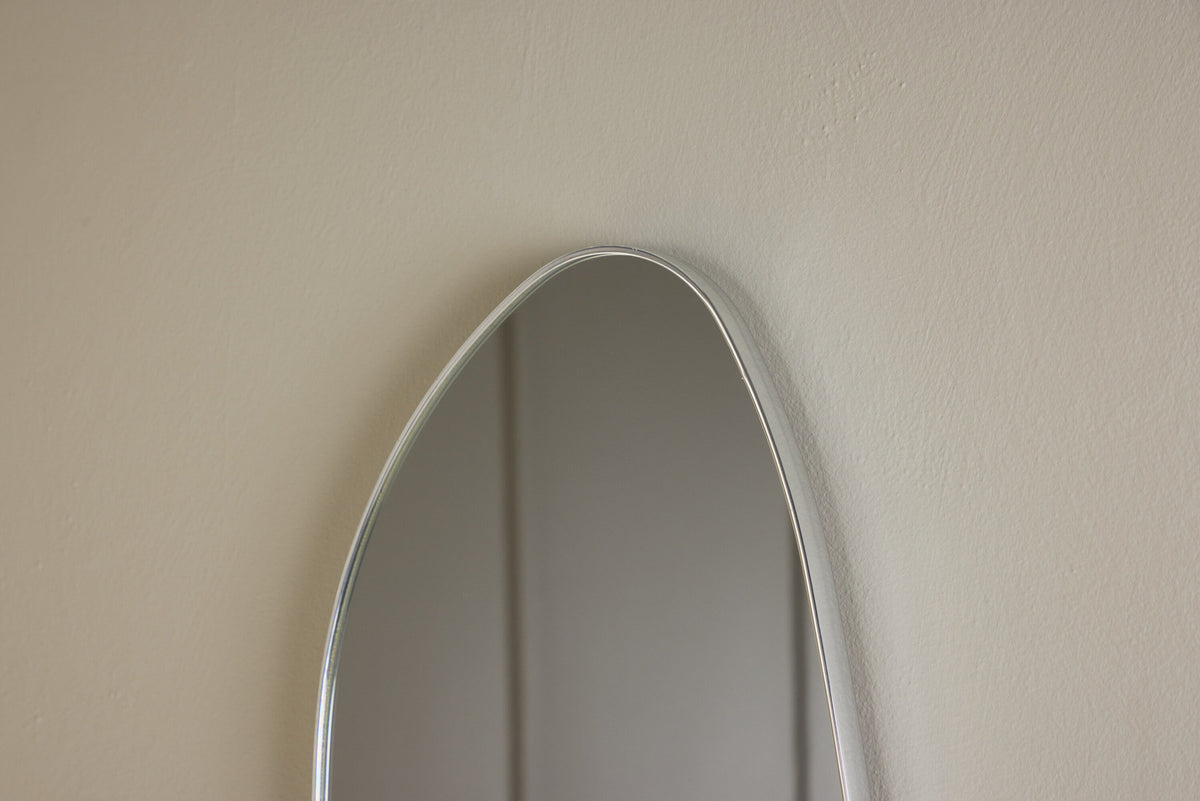 Borgholm Spiegel Small in Silver präsentiert im Onlineshop von KAQTU Design AG. Spiegel ist von Venture Home