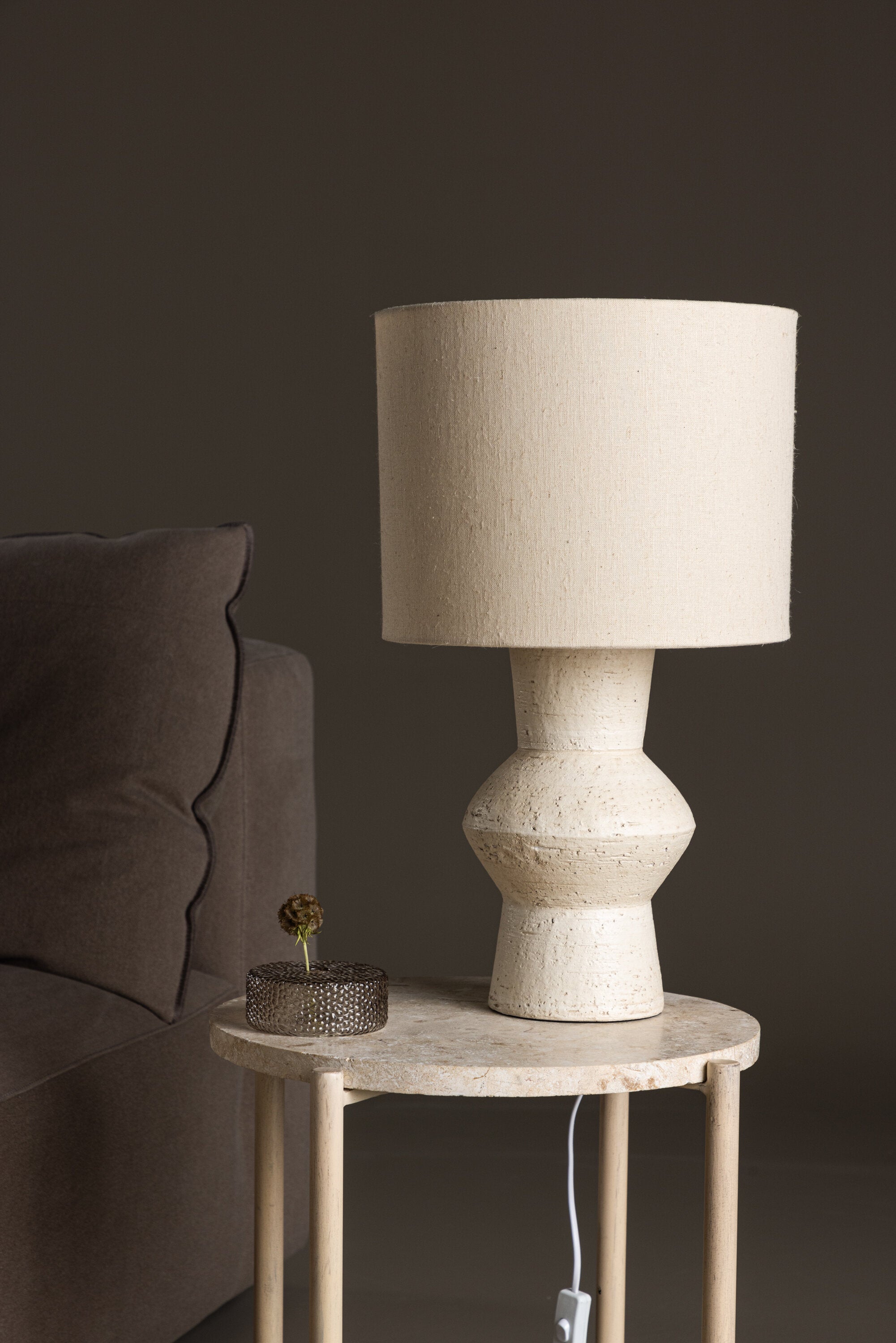 Valön Tischleuchte ⌀30  in Terracotta / Ivory Jute präsentiert im Onlineshop von KAQTU Design AG. Tischleuchte ist von Vind