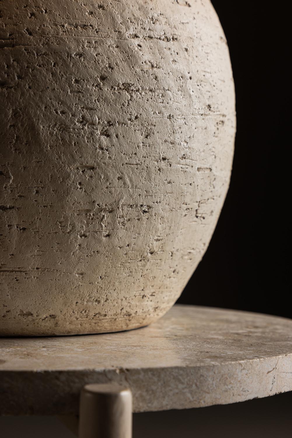 Tjörn Tischleuchte ⌀40  in Terracotta / White präsentiert im Onlineshop von KAQTU Design AG. Tischleuchte ist von Vind