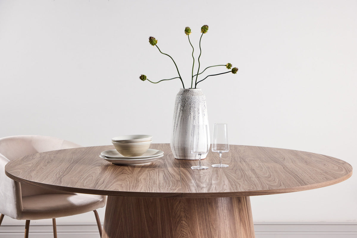 Lanzo Esstisch in Natur präsentiert im Onlineshop von KAQTU Design AG. Esstisch ist von Venture Home
