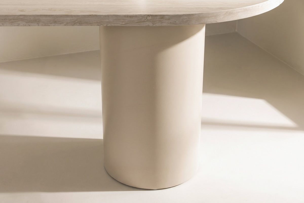 Narvik Esstisch in Beige präsentiert im Onlineshop von KAQTU Design AG. Esstisch ist von Venture Home