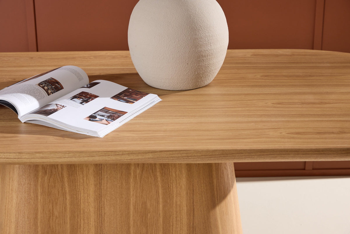 Stjärnö ovaler Esstisch in Nature präsentiert im Onlineshop von KAQTU Design AG. Esstisch ist von Venture Home
