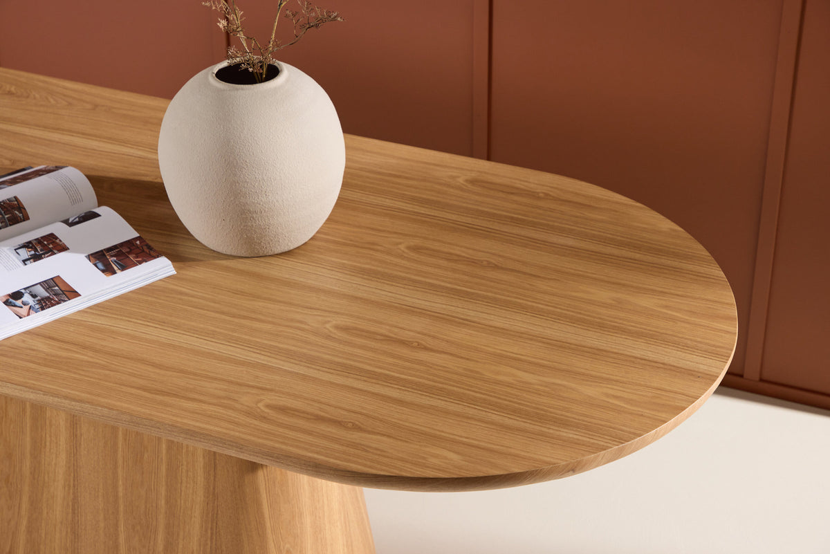 Stjärnö ovaler Esstisch in Nature präsentiert im Onlineshop von KAQTU Design AG. Esstisch ist von Venture Home