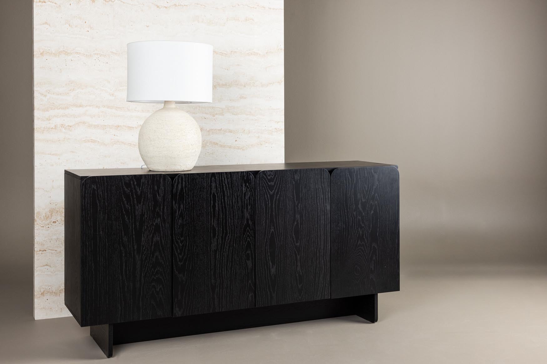 Tyresö Sideboard 160x45 cm  in Black präsentiert im Onlineshop von KAQTU Design AG. Sideboard ist von Vind