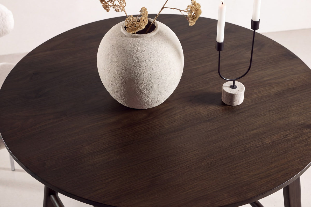 Runder Esstisch Kaseidon ø100 cm in Dunkelbraun, Tischplatte aus MDF und Kautschukholz, Beine aus Kautschukholz, Design von Venture Home.