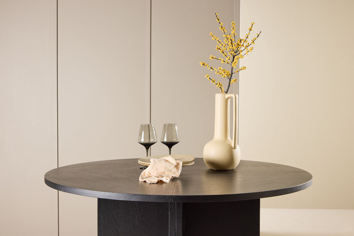 Rechteckiger Esstisch Strada in Schwarz präsentiert im Onlineshop von KAQTU Design AG. Esstisch ist von Venture Home