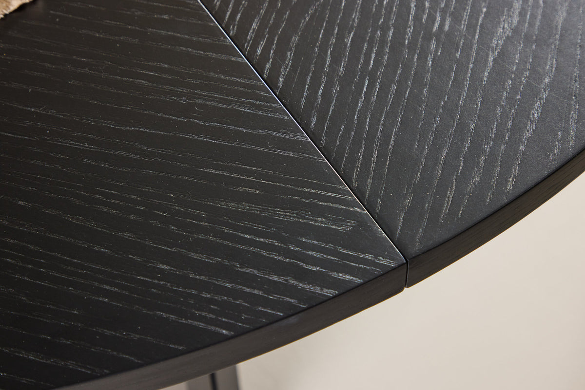 Rechteckiger Esstisch Strada in Schwarz präsentiert im Onlineshop von KAQTU Design AG. Esstisch ist von Venture Home