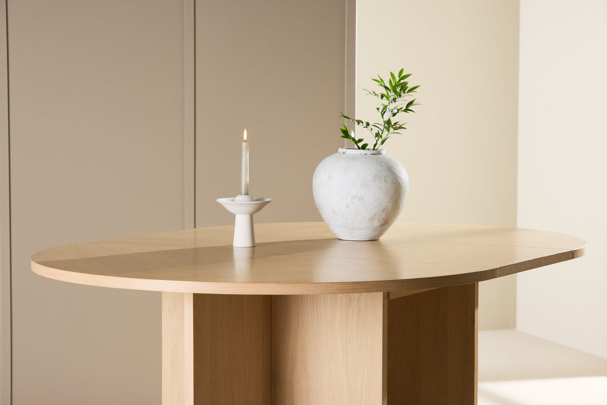Rechteckiger Esstisch Strada in Whitewash präsentiert im Onlineshop von KAQTU Design AG. Esstisch ist von Venture Home