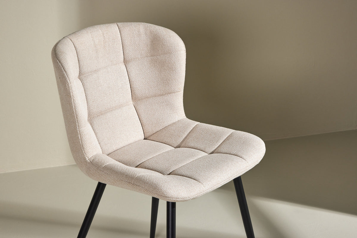 Lily Esszimmerstuhl in Beige präsentiert im Onlineshop von KAQTU Design AG. Stuhl ist von Venture Home