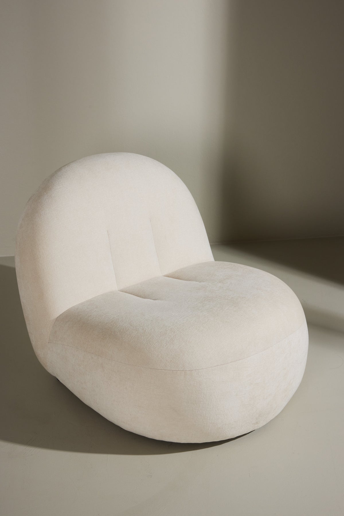 Omaha Sessel in Beige präsentiert im Onlineshop von KAQTU Design AG. Sessel ist von Venture Home