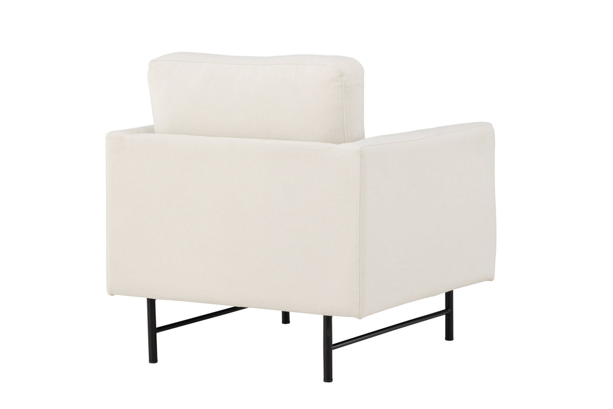 Sessel Sky in White präsentiert im Onlineshop von KAQTU Design AG. Sessel mit Armlehnen ist von Venture Home