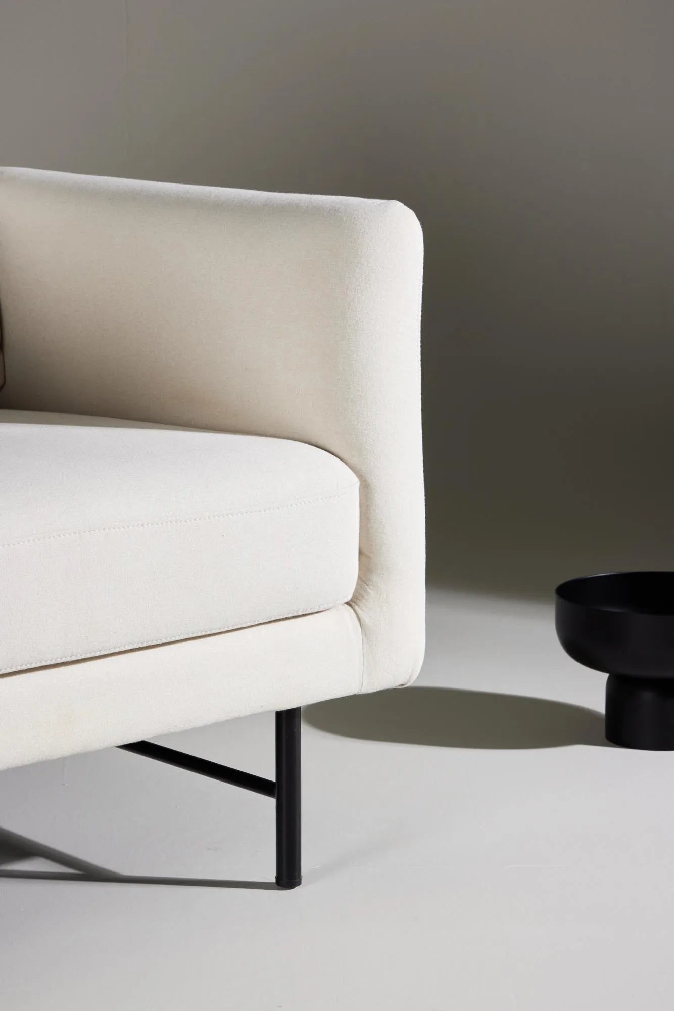 Der Sky-Sessel von Venture Home: Eleganz trifft Komfort. Langlebig, pflegeleicht und ein stilvolles Highlight für jeden Raum.