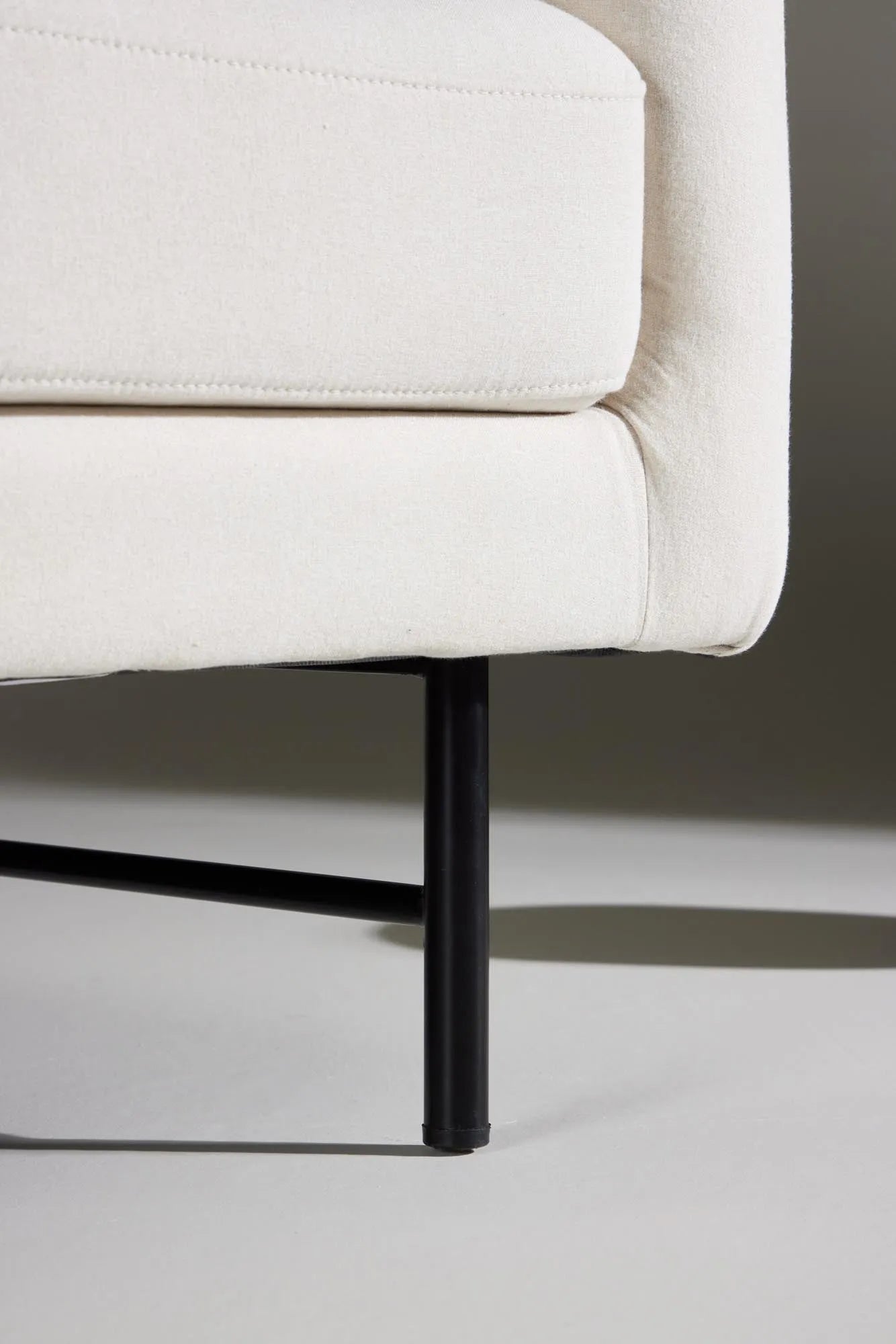 Der Sky-Sessel von Venture Home: Eleganz trifft Komfort. Langlebig, pflegeleicht und ein stilvolles Highlight für jeden Raum.