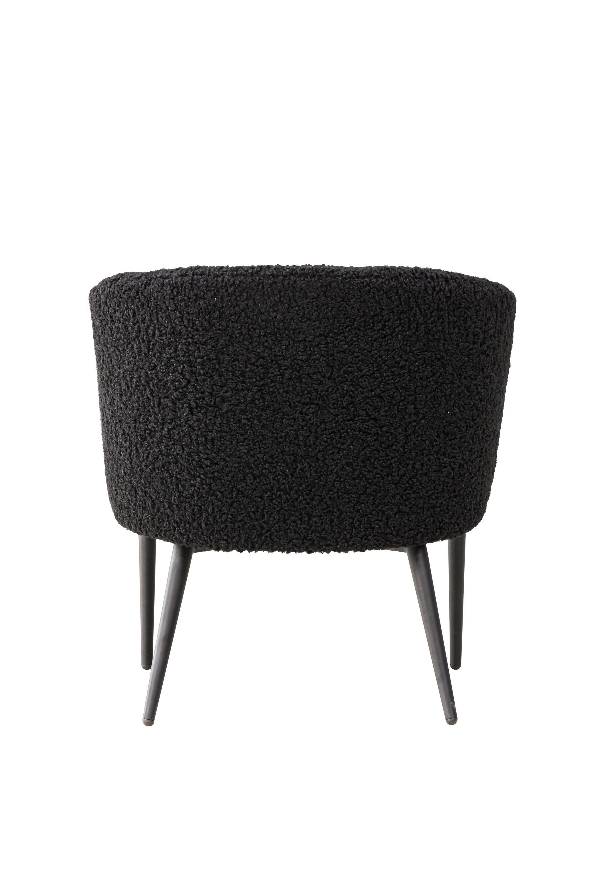 Der Fluffy Sessel von Venture Home: Kuscheliges Teddy-Material trifft auf modernes Design mit schwarzem Metallgestell.
